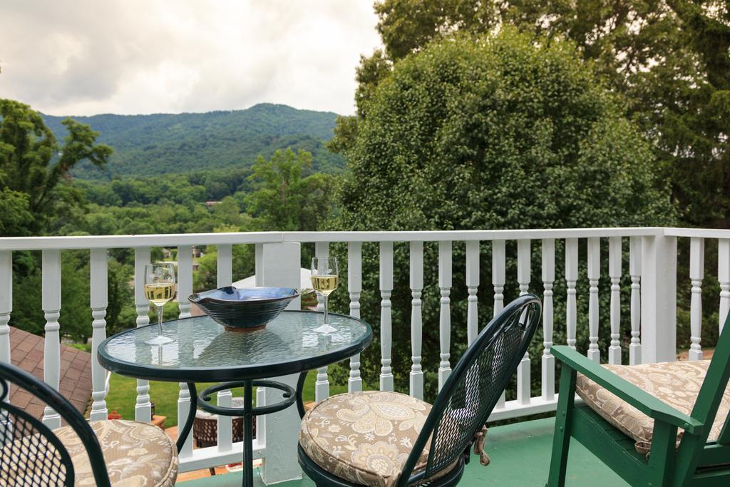 Andon-Reid Inn Bed & Breakfast Уэйнсвилл Экстерьер фото