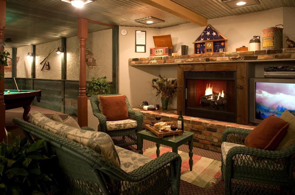 Andon-Reid Inn Bed & Breakfast Уэйнсвилл Интерьер фото