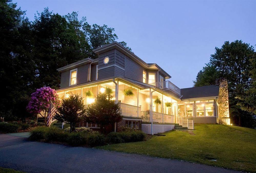 Andon-Reid Inn Bed & Breakfast Уэйнсвилл Экстерьер фото
